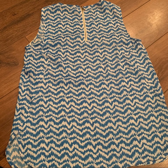 Ann Taylor blue and white tank size 4P GUC - Picture 3 of 4